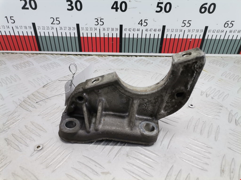 Кронштейн RENAULT Clio 2005-2012