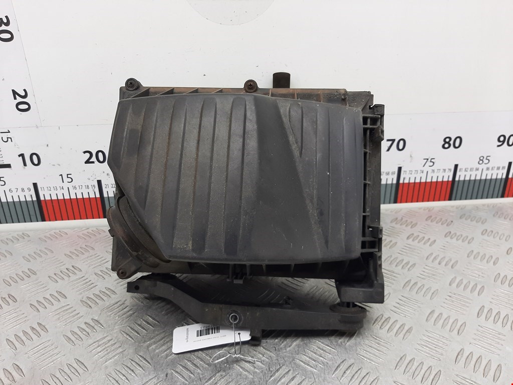 Корпус воздушного фильтра OPEL Combo C 2001-2011