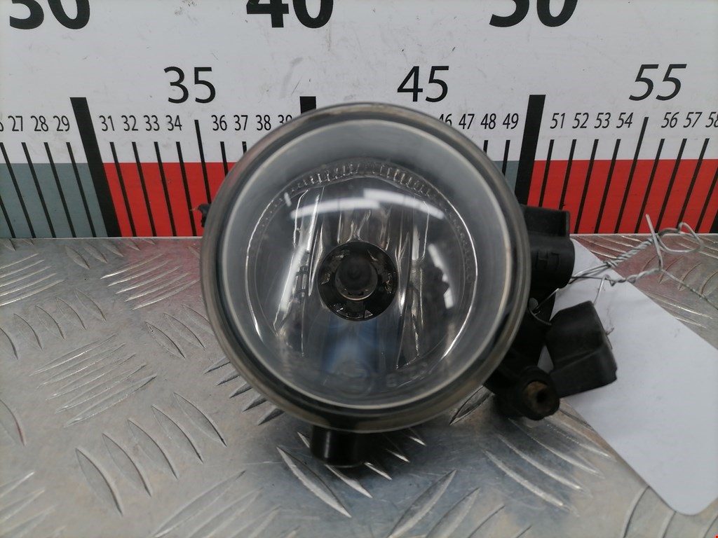 Фара противотуманная левая Ford Focus 2 (2004-2011)