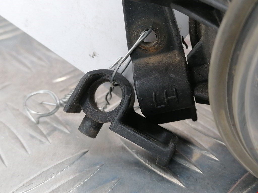 Фара противотуманная левая (ПТФ) FORD Focus II 2005-2011