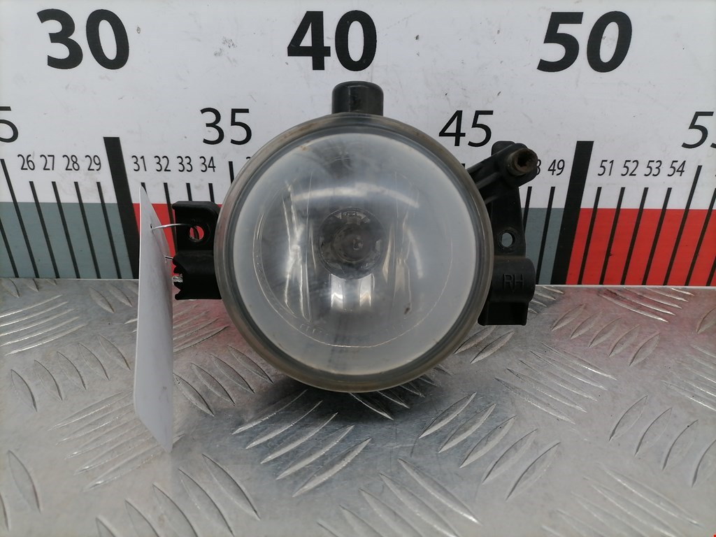 Фара противотуманная правая (ПТФ) FORD Focus II 2005-2011