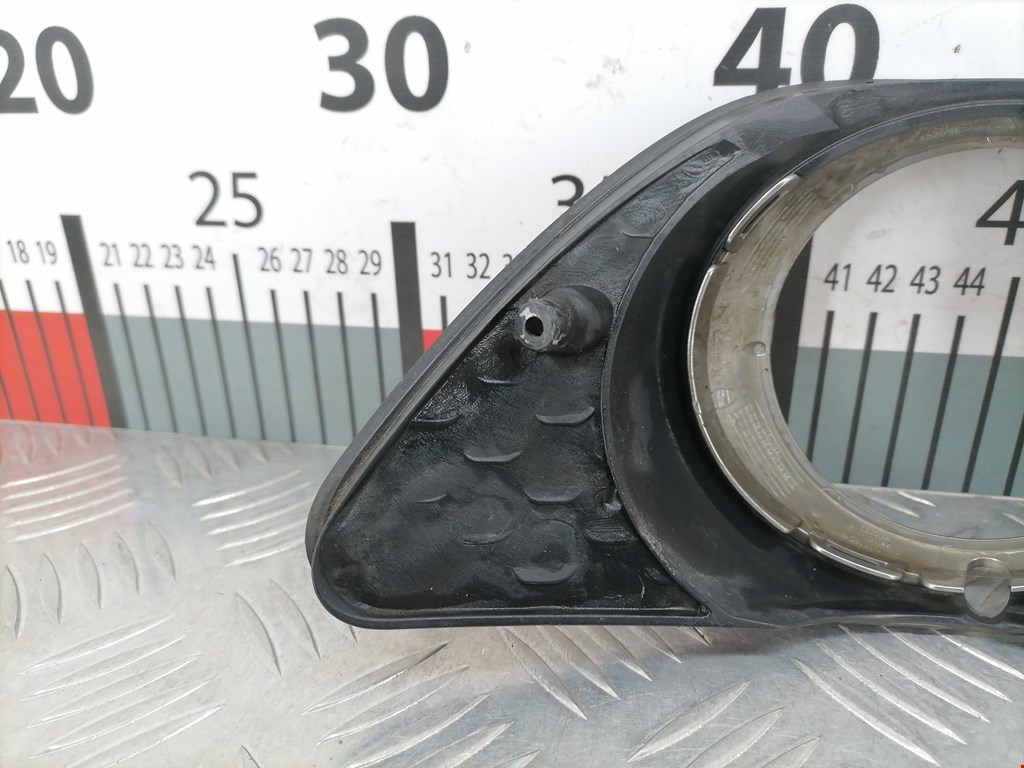 Решетка в бампер MERCEDES-BENZ C-Class C-klasse W204 2007-2015