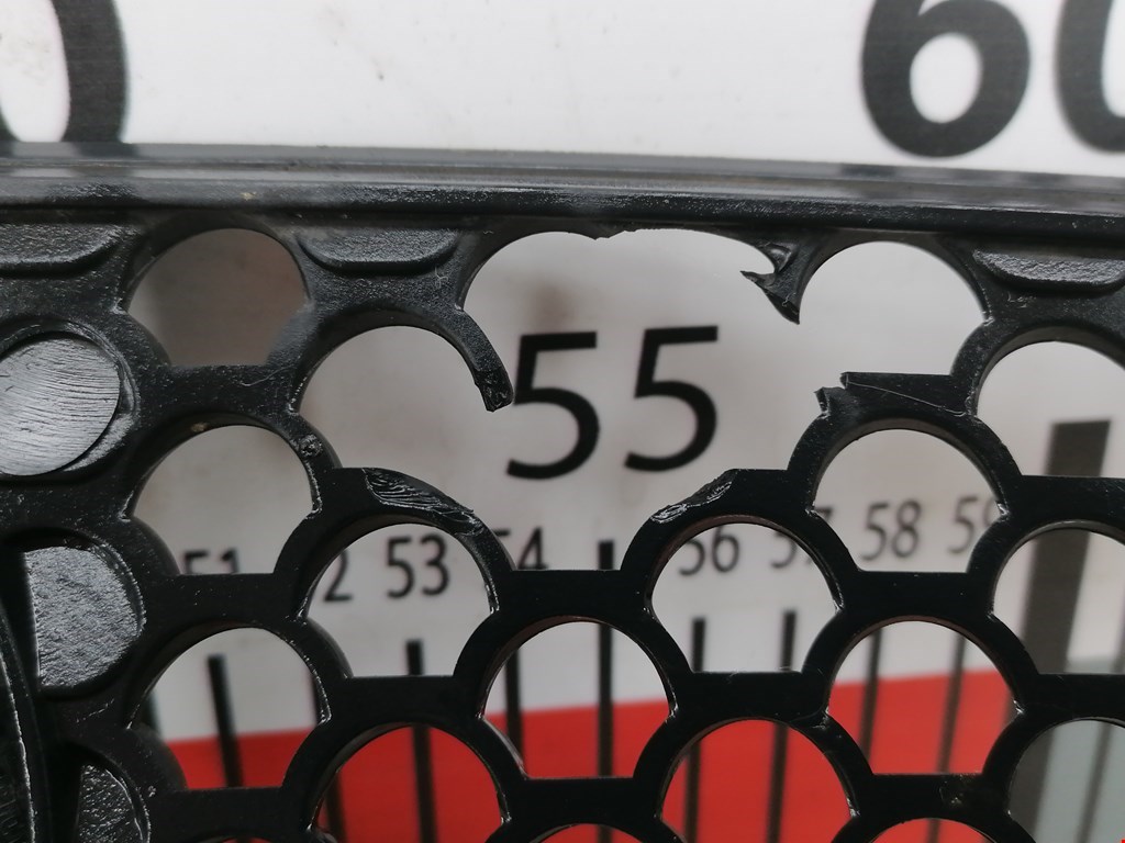 Решетка в бампер MERCEDES-BENZ C-Class C-klasse W204 2007-2015