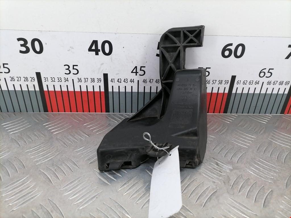 Кронштейн переднего бампера правый MERCEDES-BENZ C-Class C-klasse W204 2007-2015