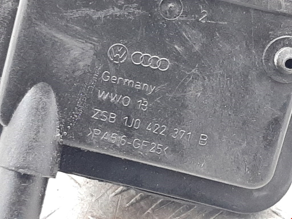 Бачок ГУР (гидроусилителя) VOLKSWAGEN Golf IV 1997-2003