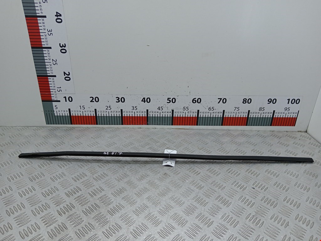 Накладка декоративная (молдинг) стекла двери задней правой BMW 3-Series (E46) (1998-2007)