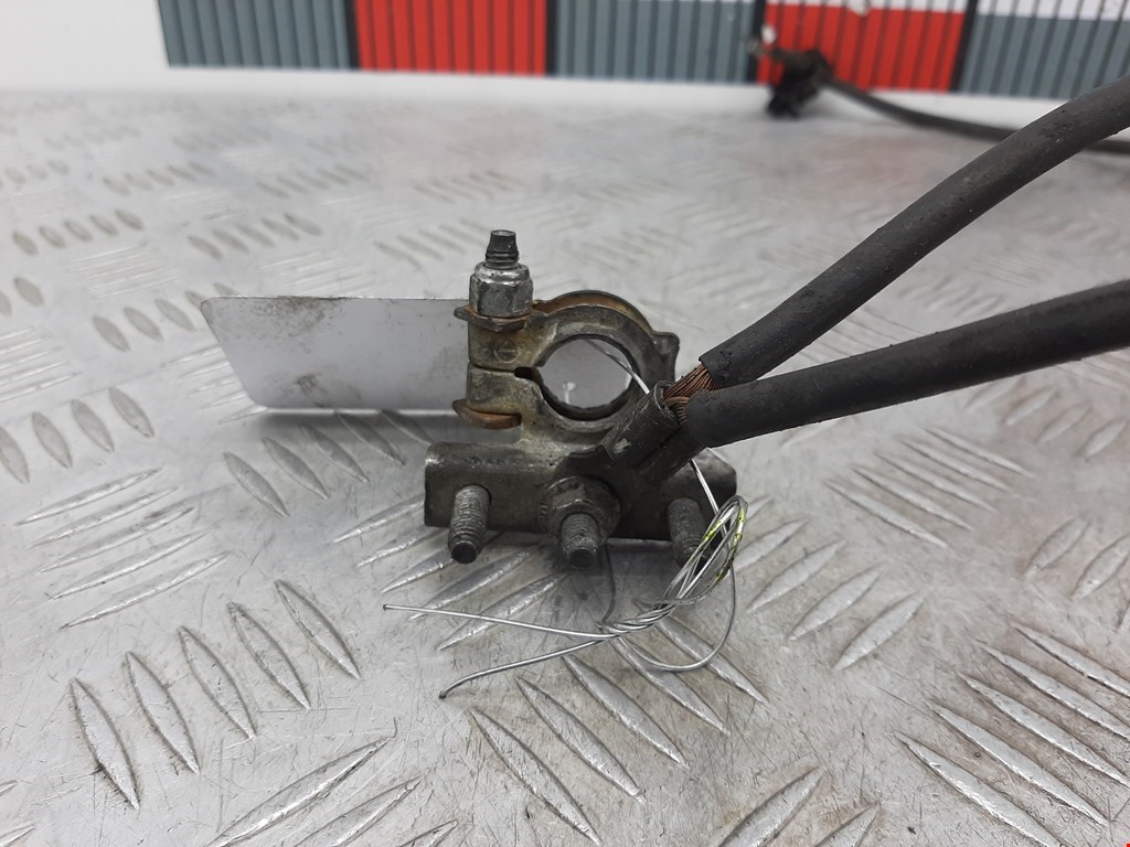 Клемма аккумулятора (минус) - DACIA Sandero 2008-2012