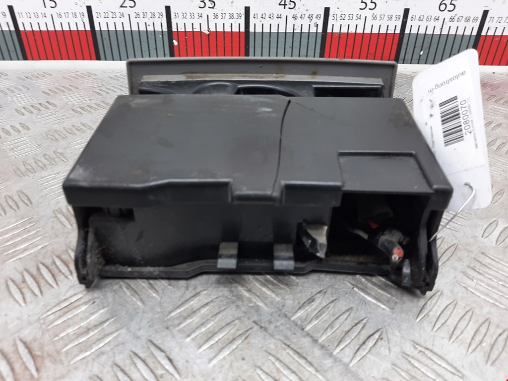 Подстаканник MERCEDES-BENZ Sprinter 906 2006-2018