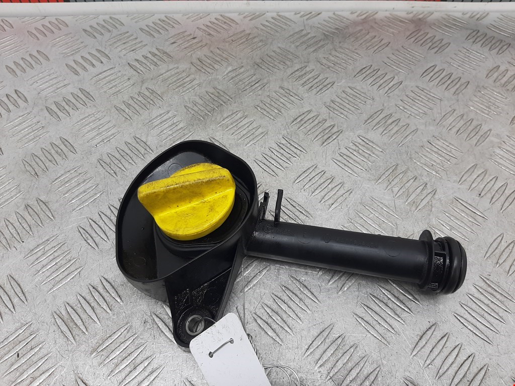 Горловина маслозаливная (залива масла) DACIA Sandero 2008-2012