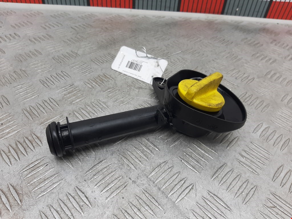 Горловина маслозаливная (залива масла) DACIA Sandero 2008-2012