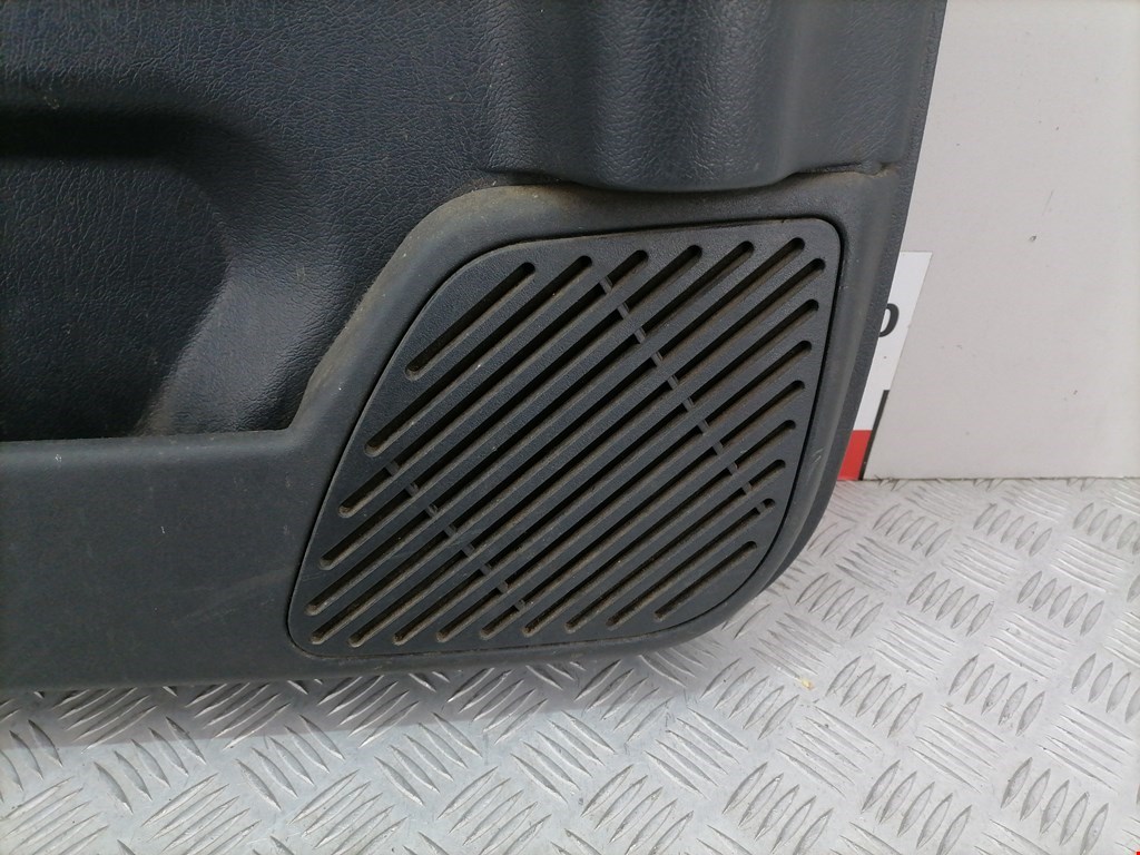 Обшивка двери передняя левая CITROEN Jumpy 1994-2006