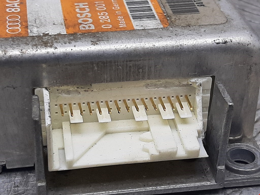 Блок управления AIR BAG AUDI 80 B4 1991-1996