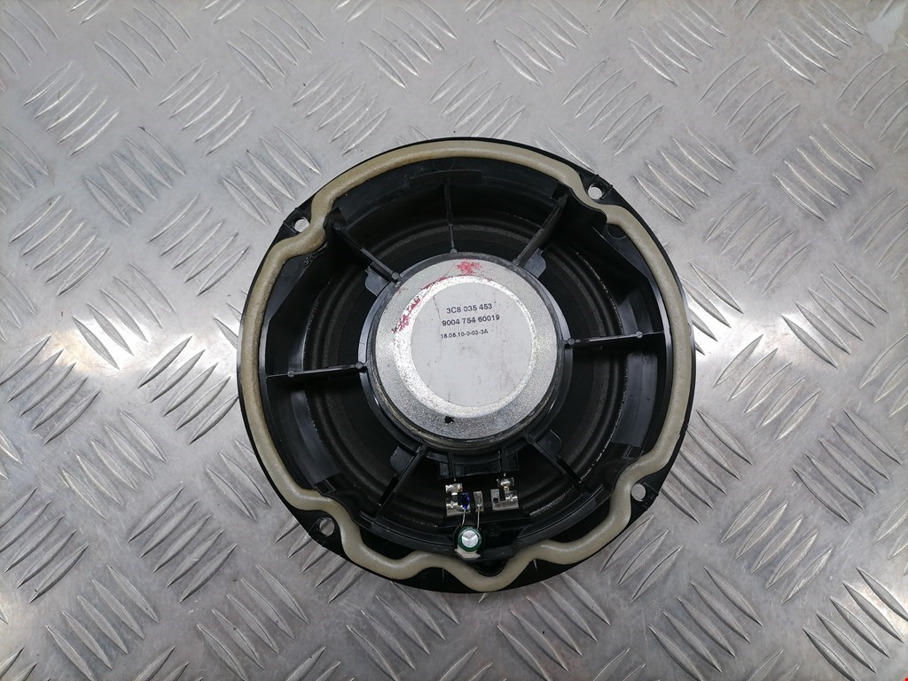 Динамик VOLKSWAGEN Passat B6 2005-2011