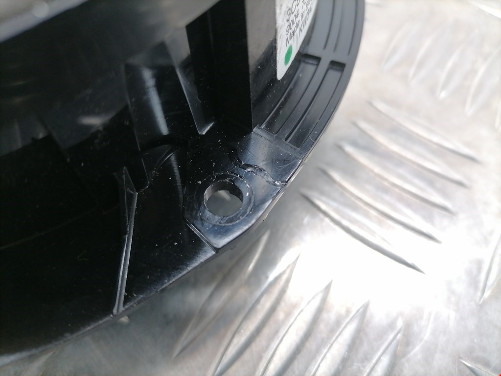 Динамик VOLKSWAGEN Passat B6 2005-2011