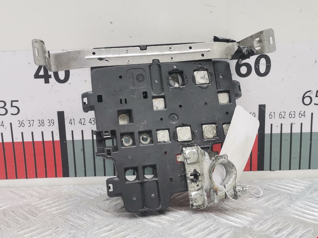 Клемма аккумулятора (плюс) + OPEL Vivaro A 2001-2014