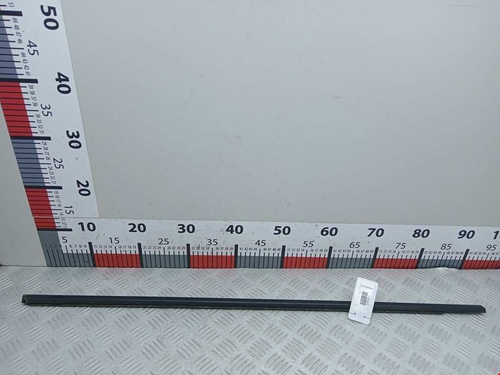 Накладка декоративная (молдинг) стекла двери передней правой BMW 5-Series (E39) (1995-2004)