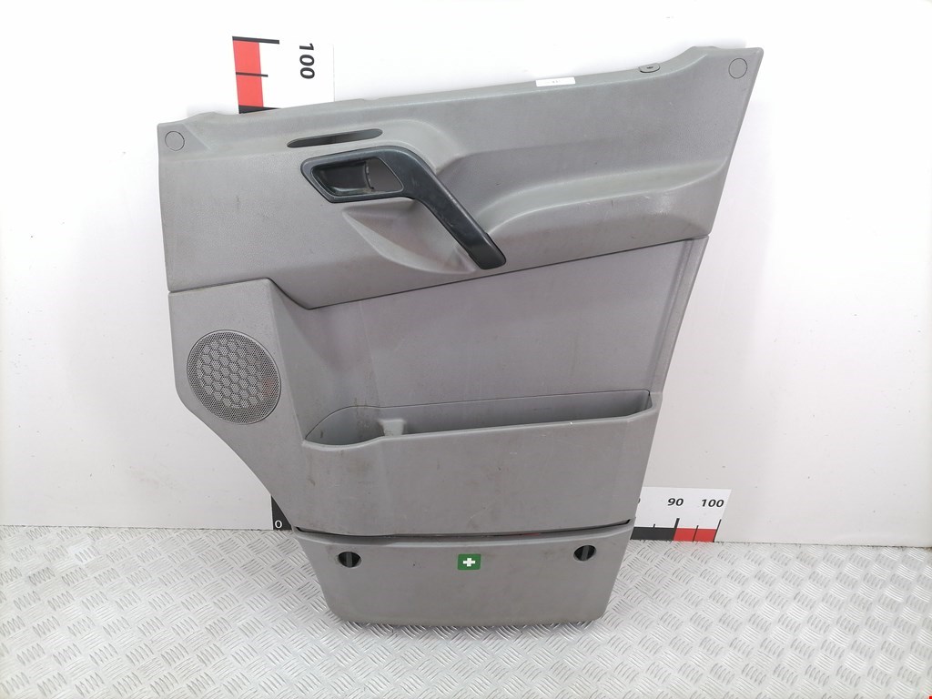 Обшивка двери передняя правая MERCEDES-BENZ Sprinter 906 2006-2018