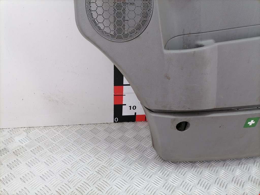 Обшивка двери передняя правая MERCEDES-BENZ Sprinter 906 2006-2018