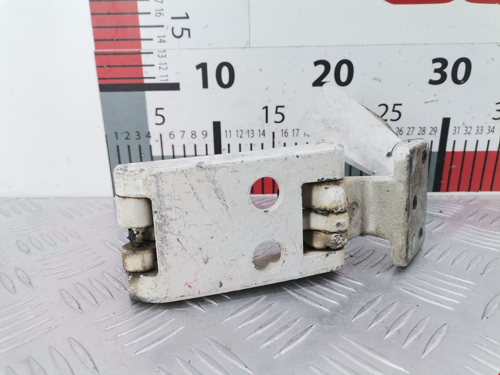 Петля двери распашной Mercedes Sprinter 2 (W906) (2006-2016)