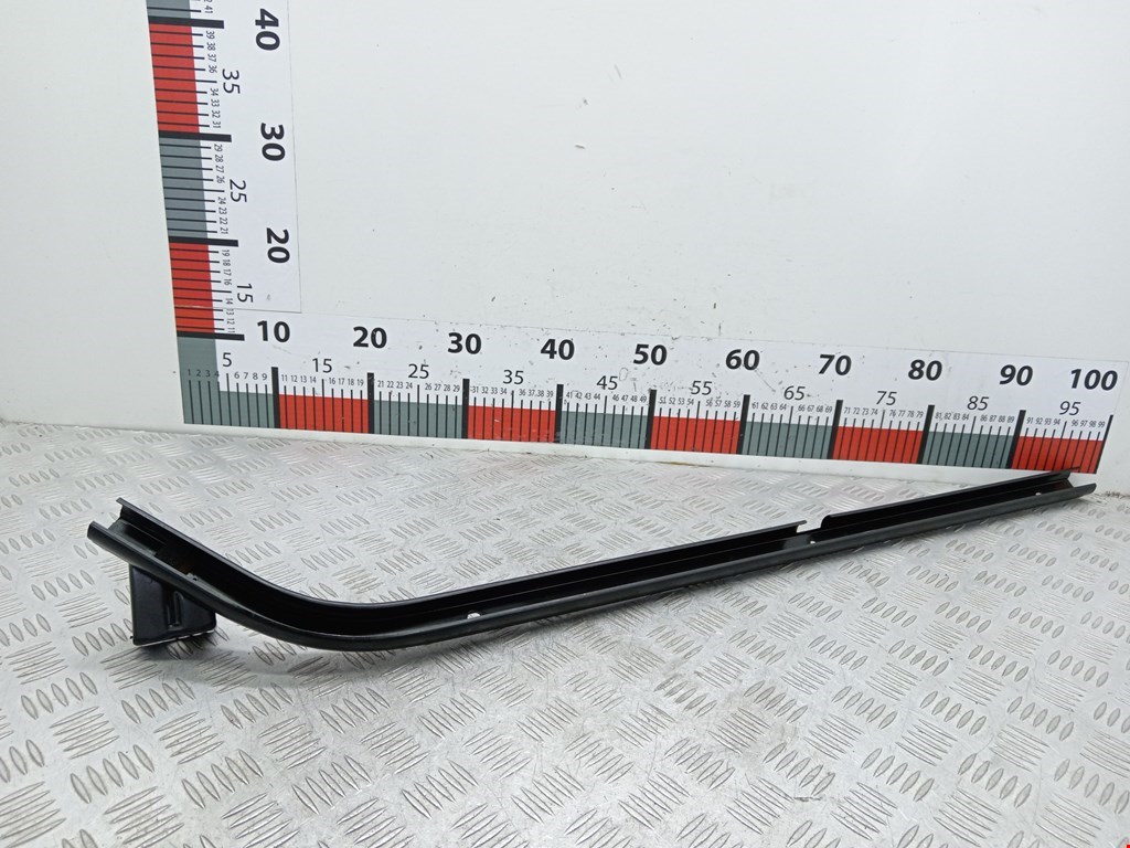 Направляющая сдвижной двери Opel Vivaro A (2001-2014)