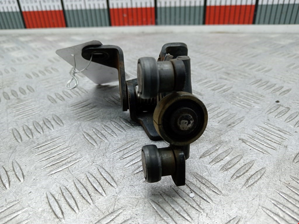 Ролик двери сдвижной (левый/правый средний верхний/нижний) CITROEN Jumpy 1994-2006