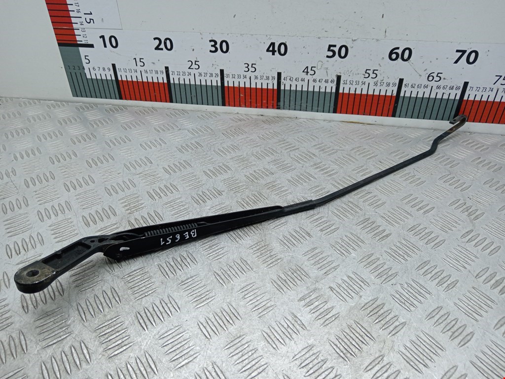 Поводок дворников передний левый/ правый VOLKSWAGEN Golf IV 1997-2003