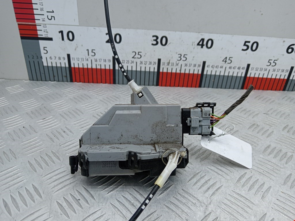 Замок двери задней правой PEUGEOT 308 2007-2015