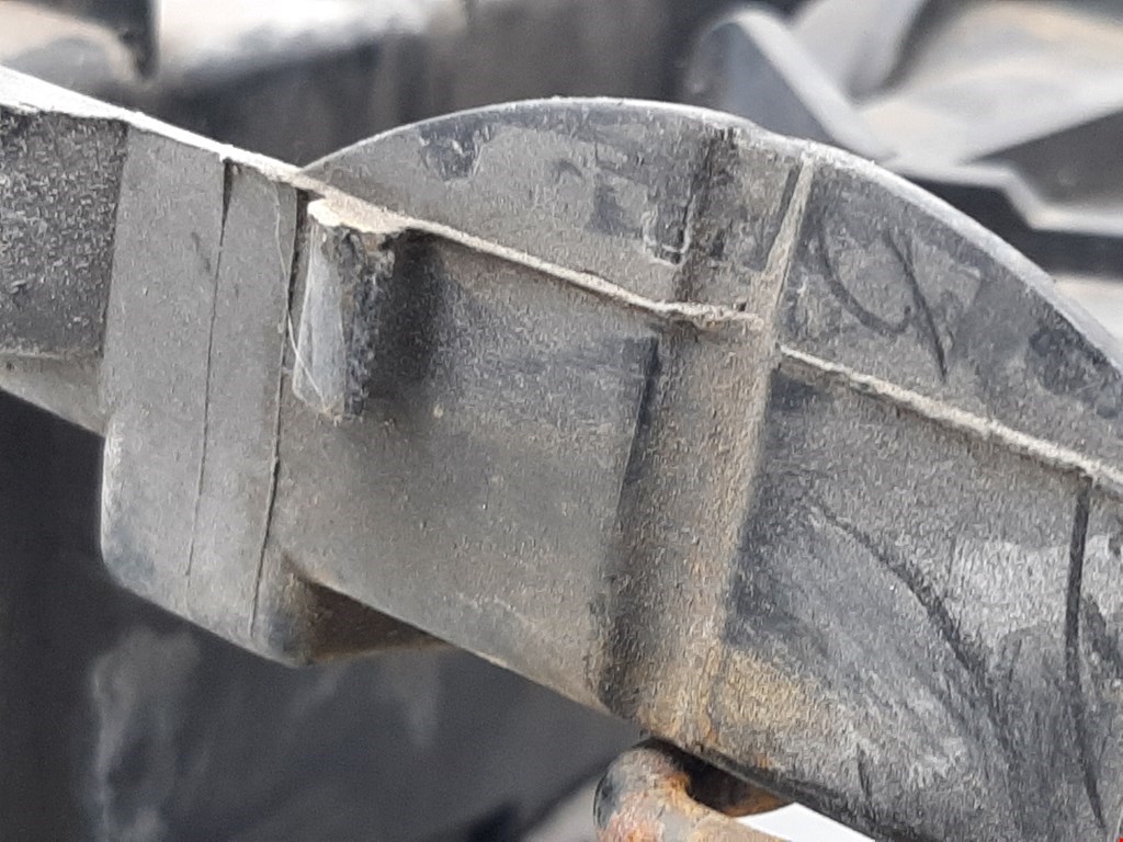 Крепление АКБ (корпус/подставка) CITROEN Jumpy 1994-2006