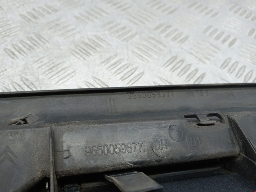 Решетка радиатора CITROEN Xsara Picasso 1999-2012