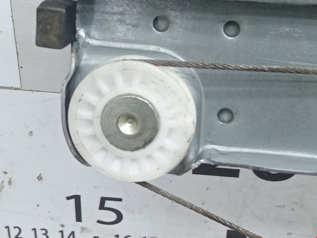 Стеклоподъемник задний правый RENAULT Sandero 2009-2014