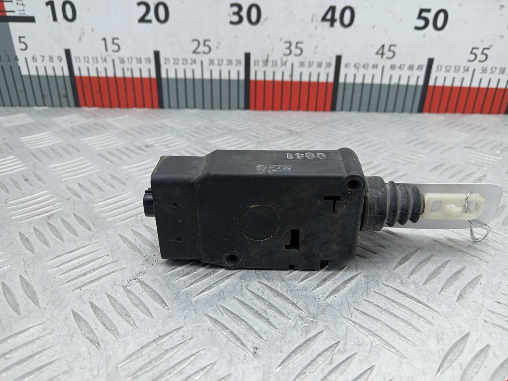 Активатор замка двери VOLVO V40 I 1995-2004