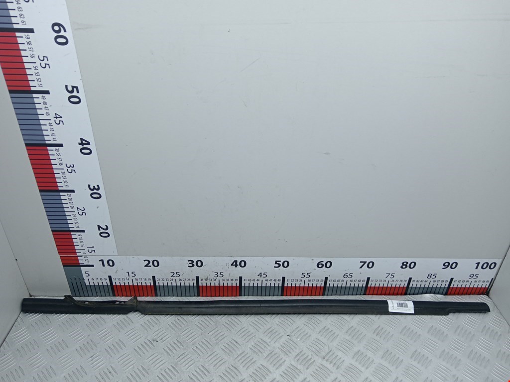 Накладка декоративная (молдинг) стекла двери передней правой Citroen C8 (2002-2014)