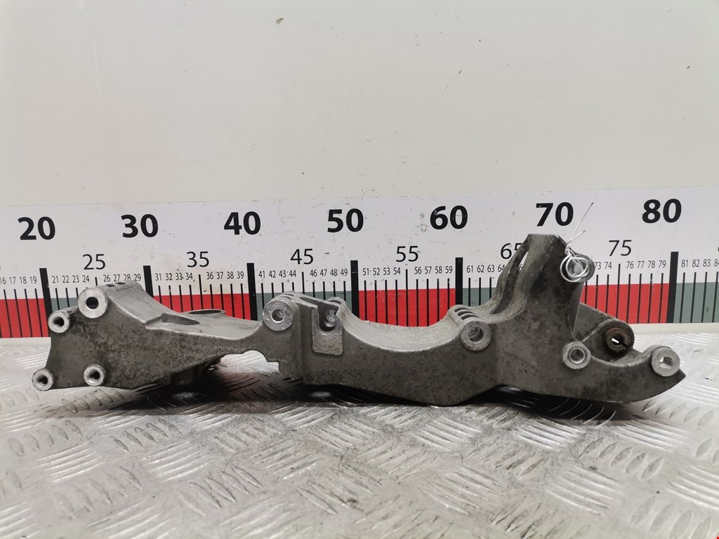 Кронштейн генератора FORD Galaxy 1995-2005