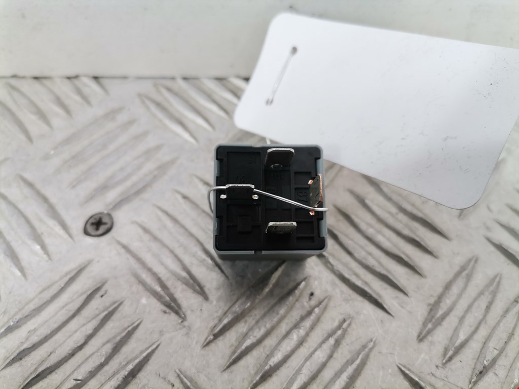 Реле CHEVROLET Aveo T300 2011-2015