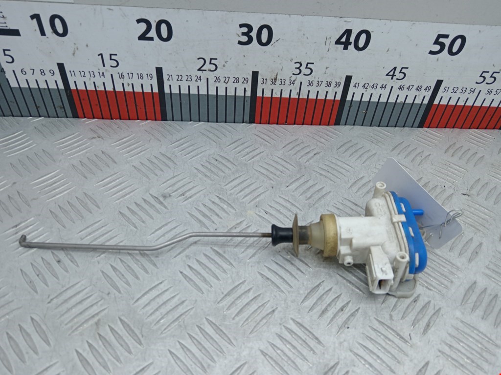 Активатор замка двери AUDI 80 B4 1991-1996