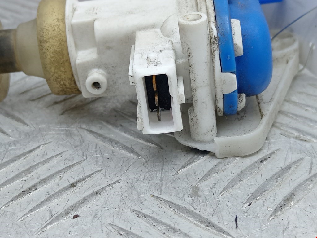 Активатор замка двери AUDI 80 B4 1991-1996