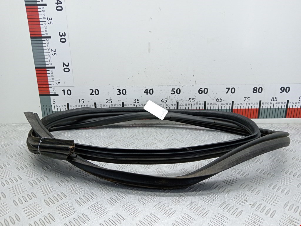 Уплотнитель двери CITROEN Jumpy 1994-2006