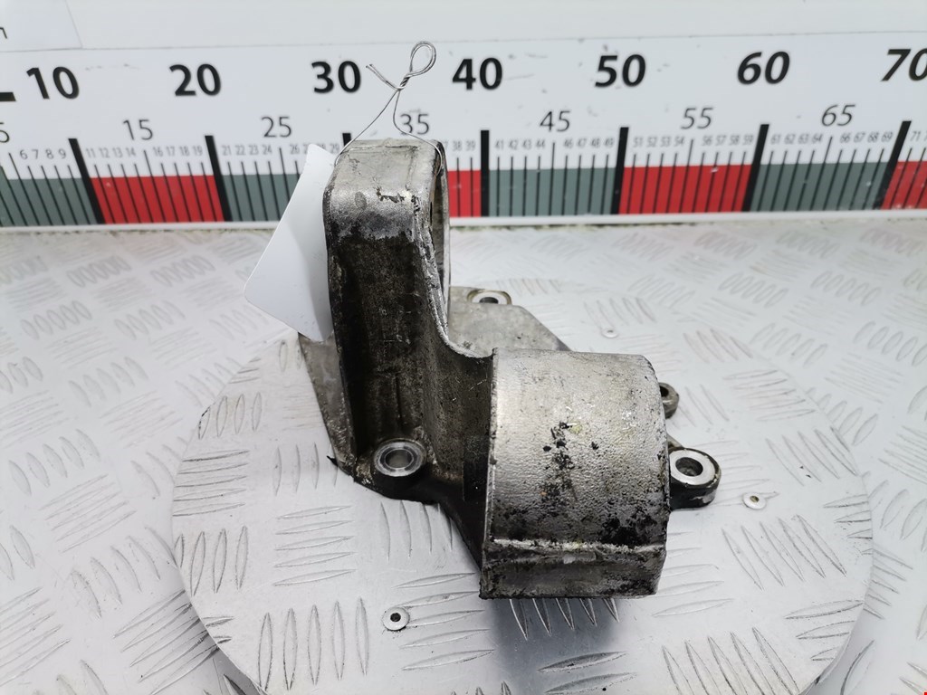 Кронштейн КПП ROVER 200 II R8 1989-1999