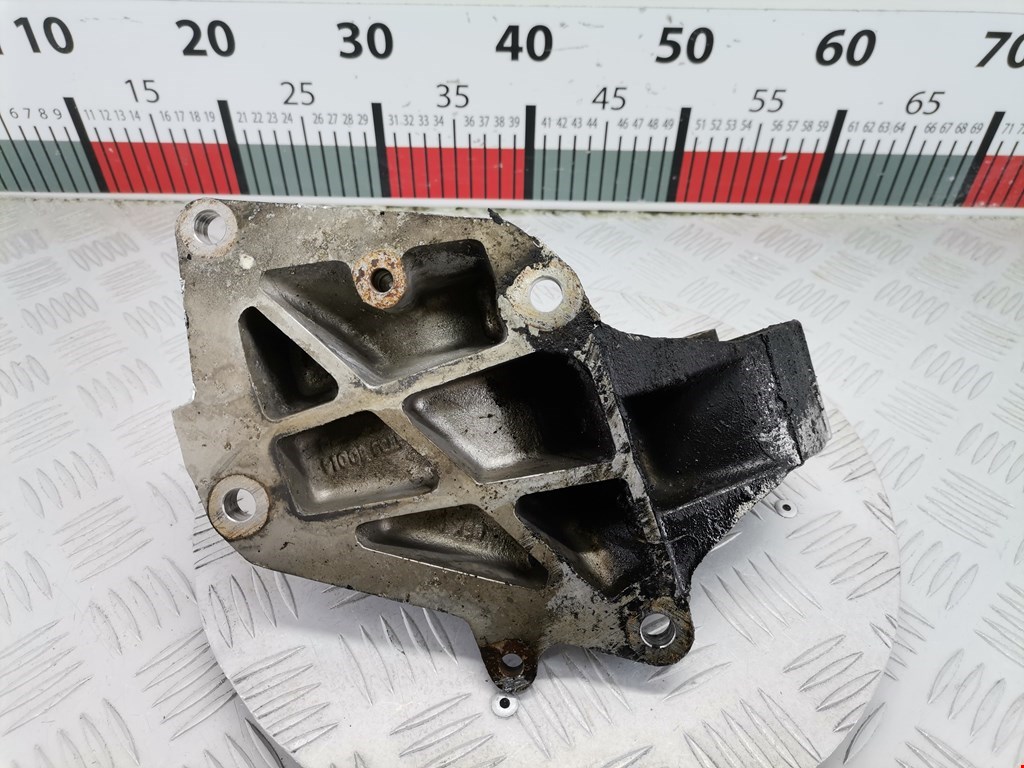 Кронштейн КПП ROVER 200 II R8 1989-1999