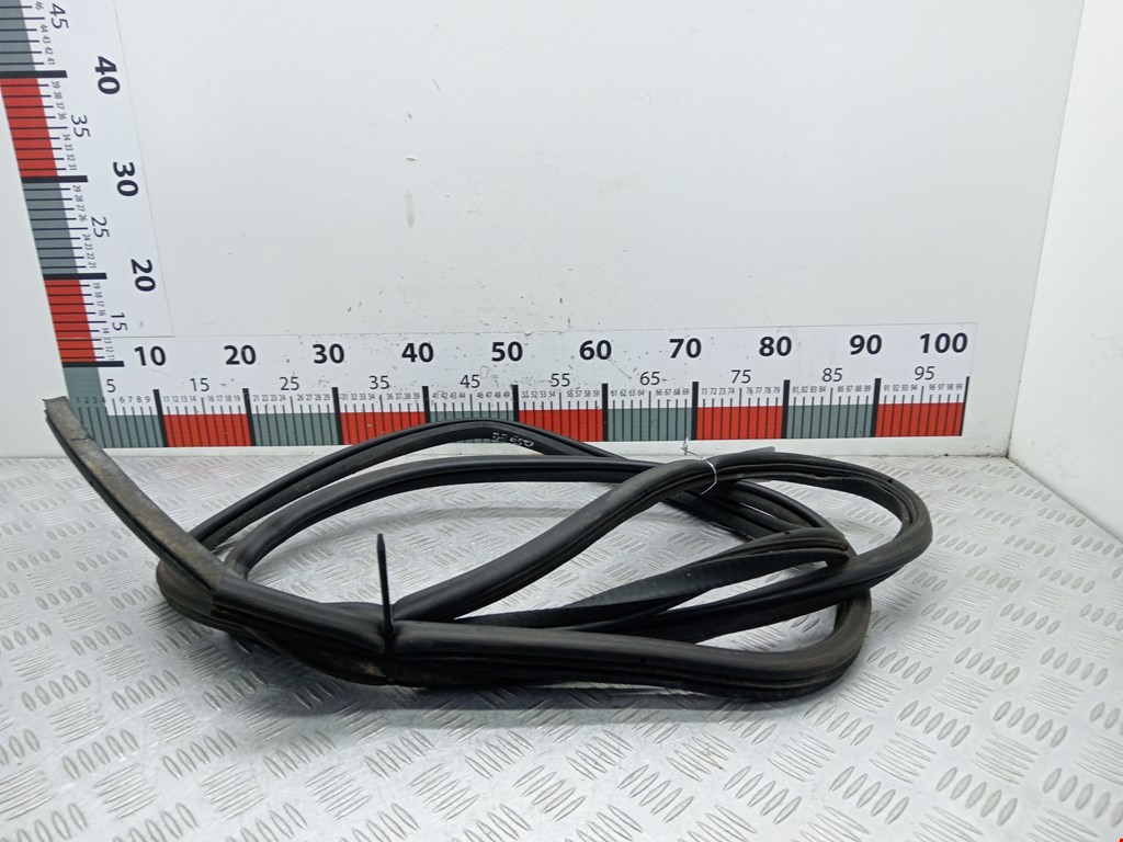 Уплотнитель двери CITROEN Jumpy 1994-2006