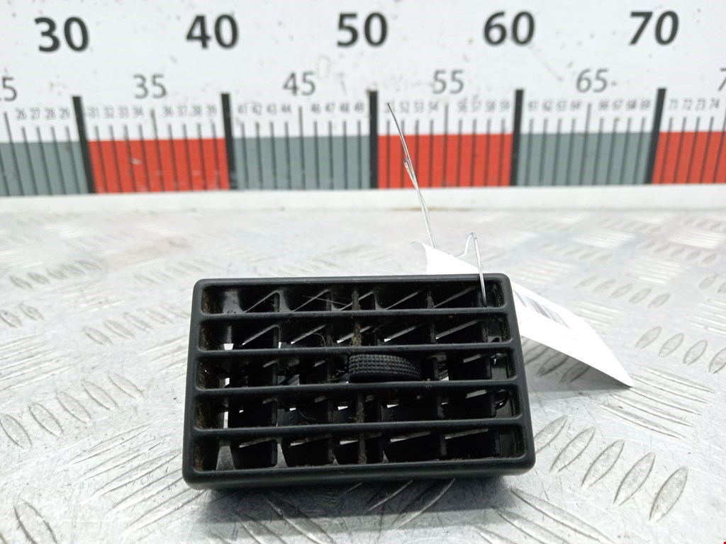 Дефлектор воздушный AUDI 80 B4 1991-1996