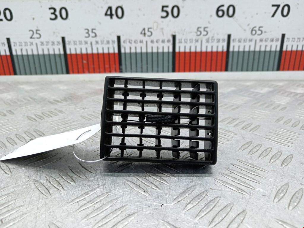 Дефлектор воздушный AUDI 80 B4 1991-1996