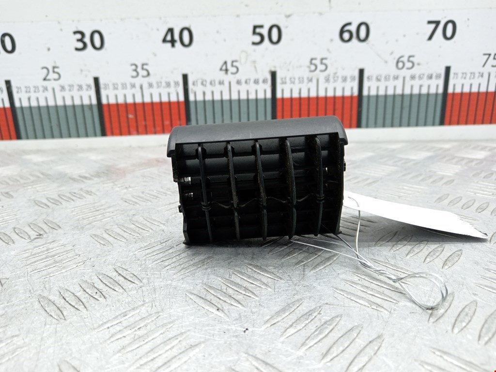 Дефлектор воздушный AUDI 80 B4 1991-1996