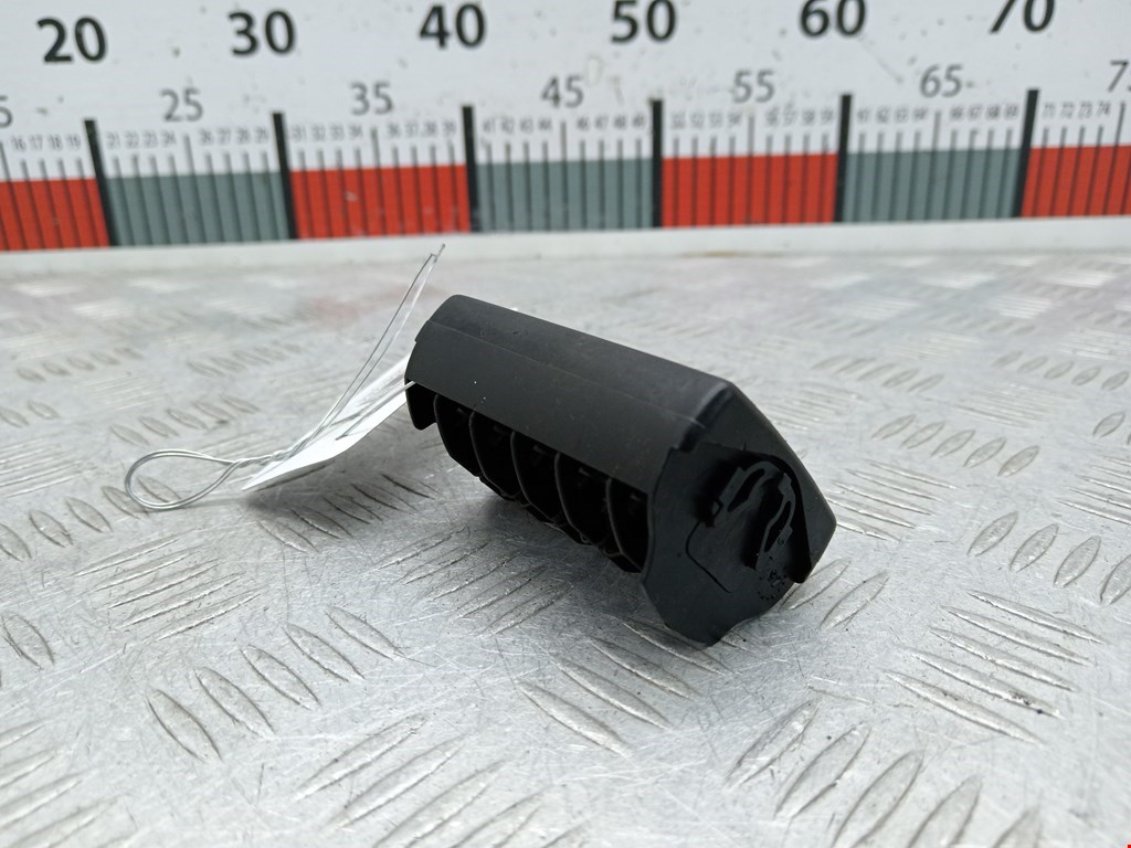 Дефлектор воздушный AUDI 80 B4 1991-1996