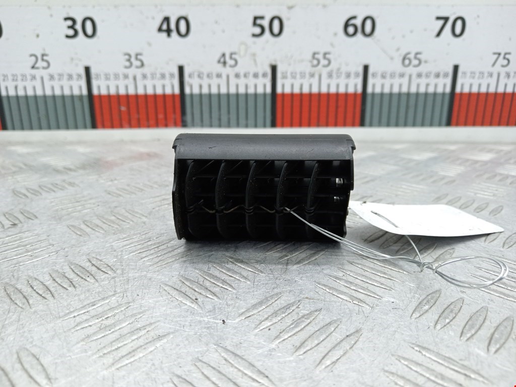 Дефлектор воздушный AUDI 80 B4 1991-1996