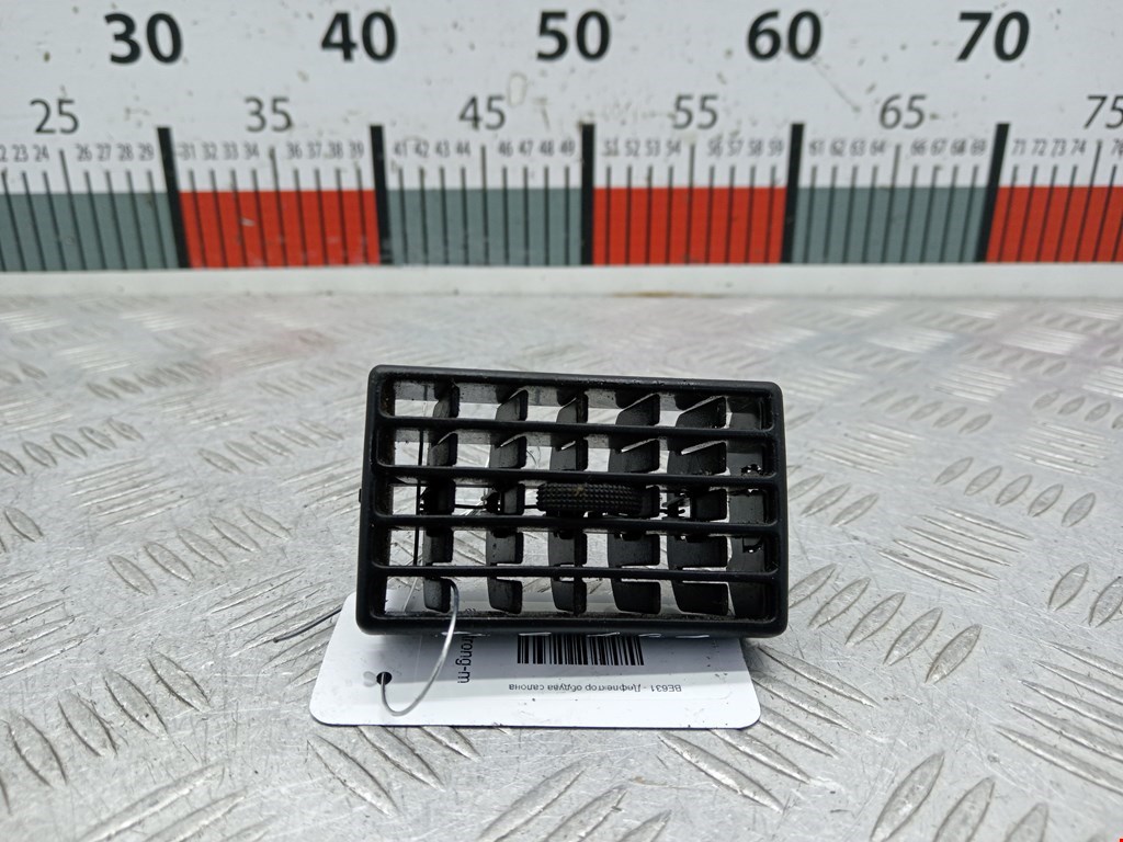 Дефлектор воздушный AUDI 80 B4 1991-1996