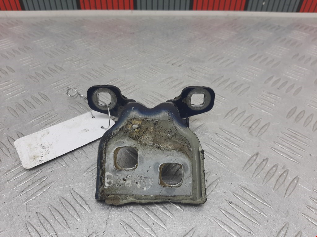 Петля двери задней правой Renault Sandero 1 (2007-2014)