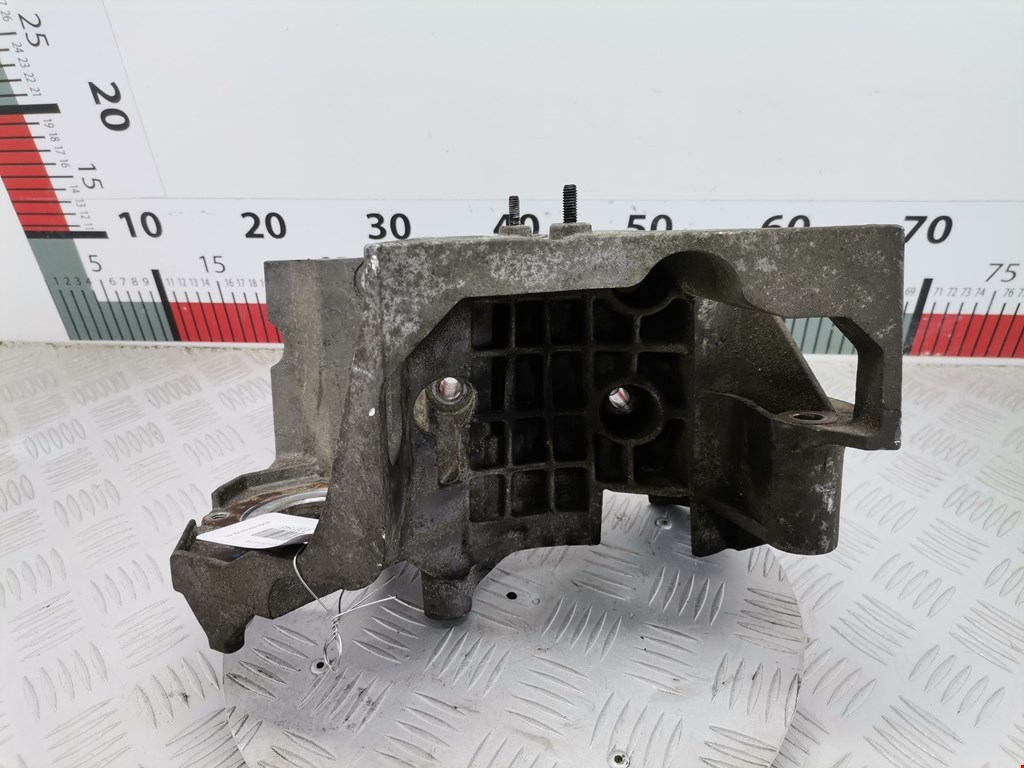 Кронштейн ТНВД OPEL Antara 2006-2015