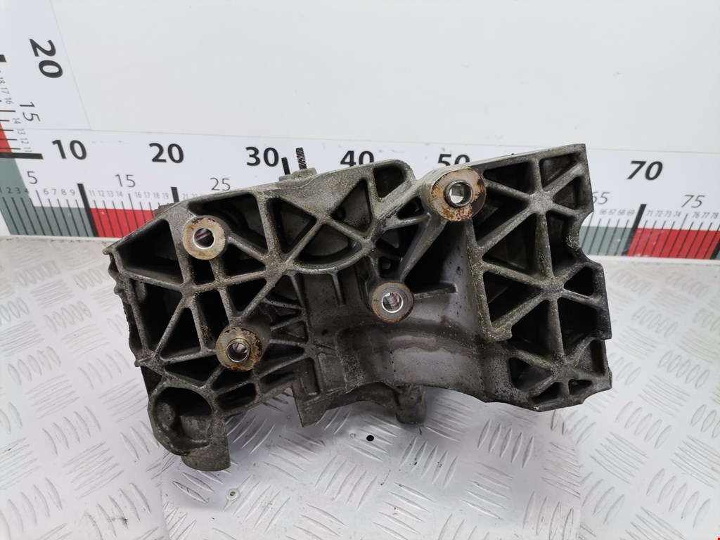 Кронштейн ТНВД OPEL Antara 2006-2015