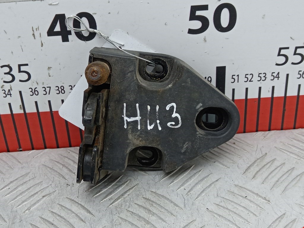 Замок двери распашной правой Opel Vivaro A (2001-2014)